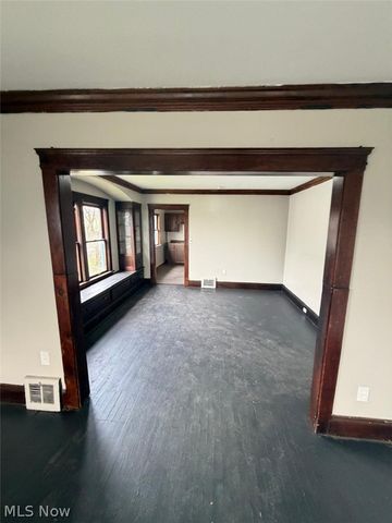 9529 Mount Auburn Avenue UP, Cleveland, OH 44104