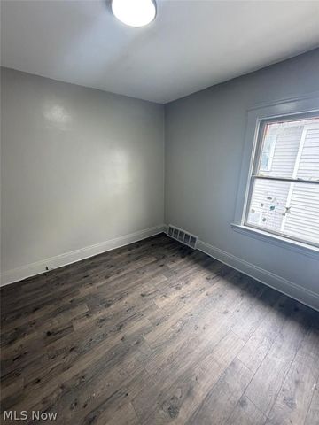 9529 Mount Auburn Avenue UP, Cleveland, OH 44104