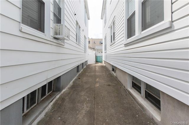 1845 Tomlinson Avenue, Bronx, NY 10461