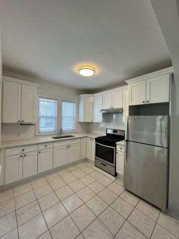 1845 Tomlinson Avenue, Bronx, NY 10461
