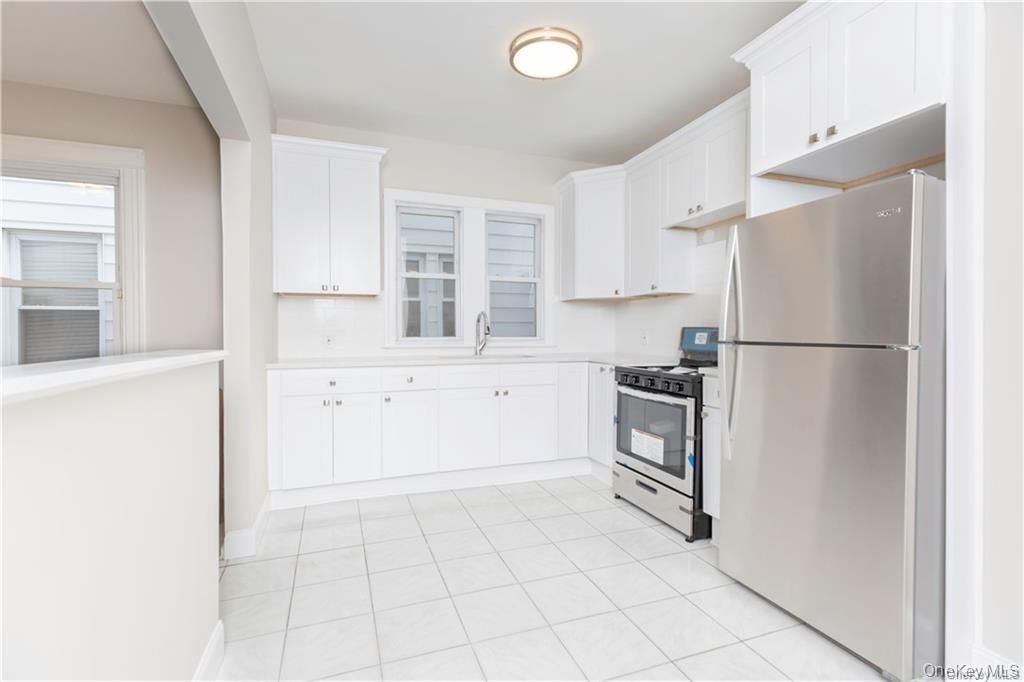 1845 Tomlinson Avenue, Bronx, NY 10461 — photo 5