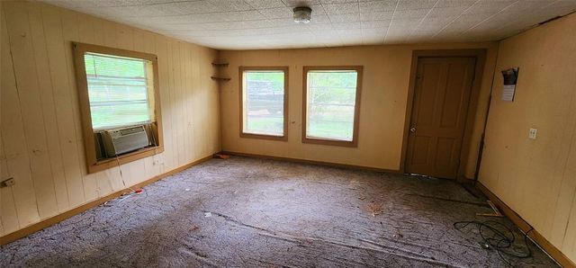 262 Highway 95 S A, Smithville, TX 78957