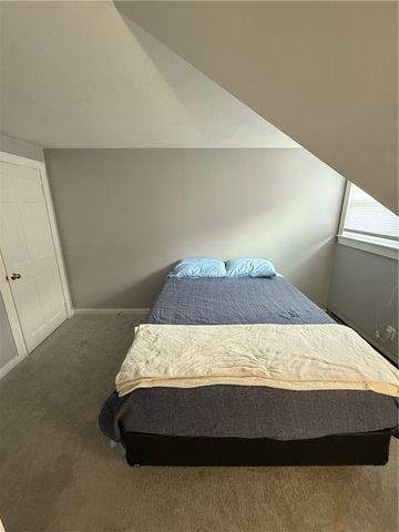 16 Dudley Avenue 7, Newport, RI 02840