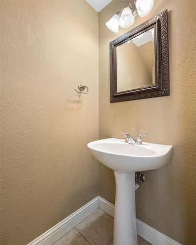 2505 Fountain Cove, Carrollton, TX 75006