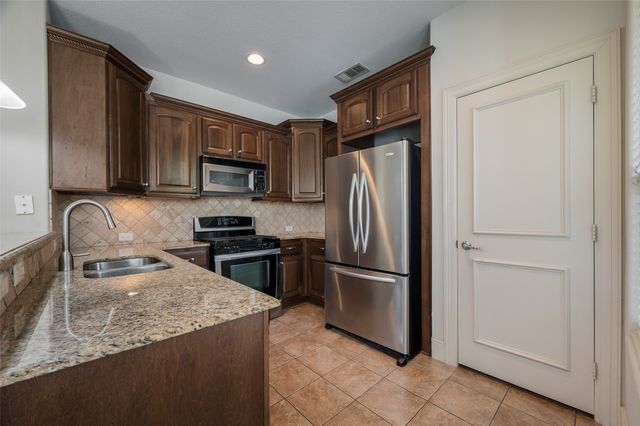 2505 Fountain Cove, Carrollton, TX 75006