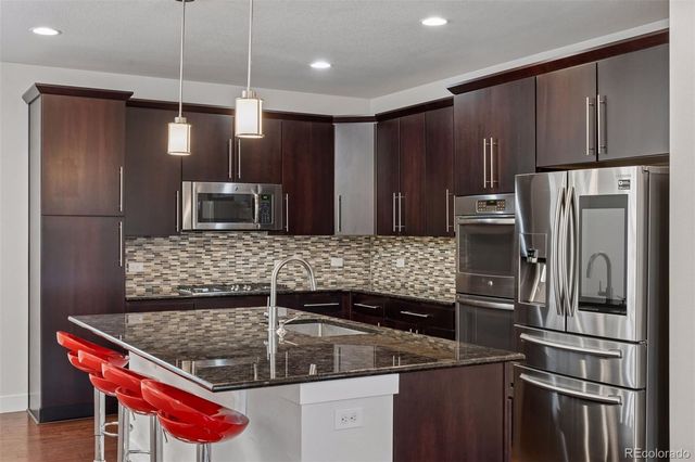 15613 E Broncos Place, Englewood, CO 80112