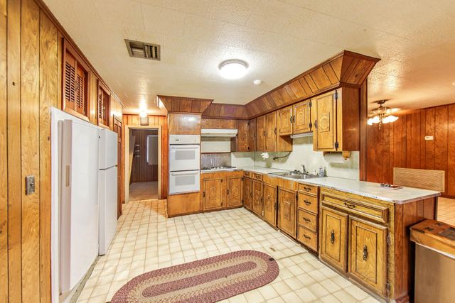 710 Kenney Street, Houma, LA 70364