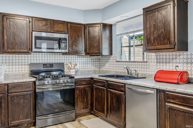 5825 Bittersweet Drive, West Lafayette, IN 47906
