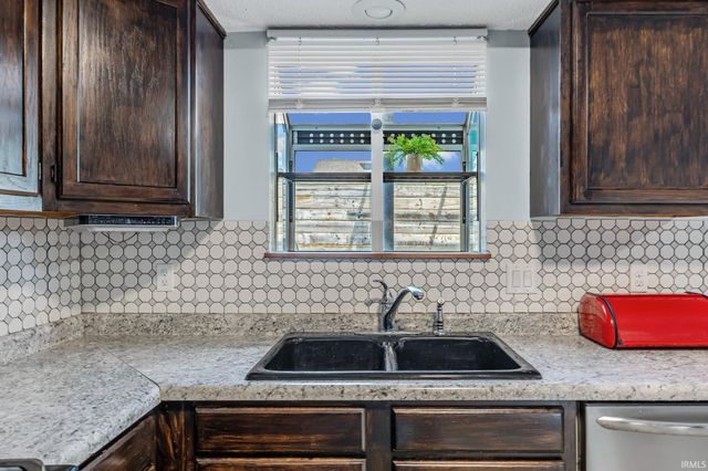 5825 Bittersweet Drive, West Lafayette, IN 47906