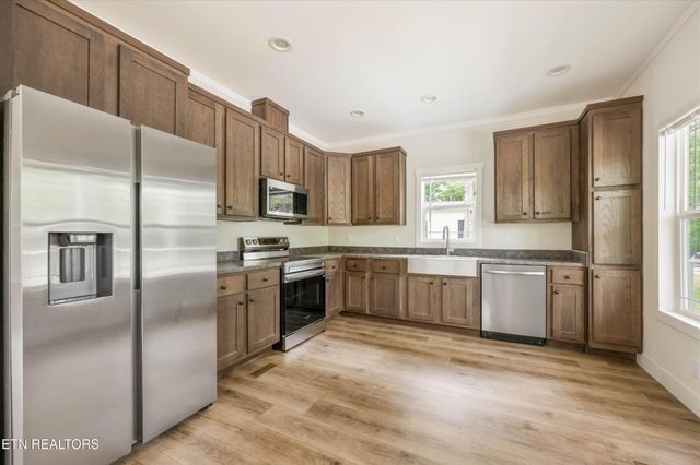 1619 Scenic Drive, Athens, TN 37303
