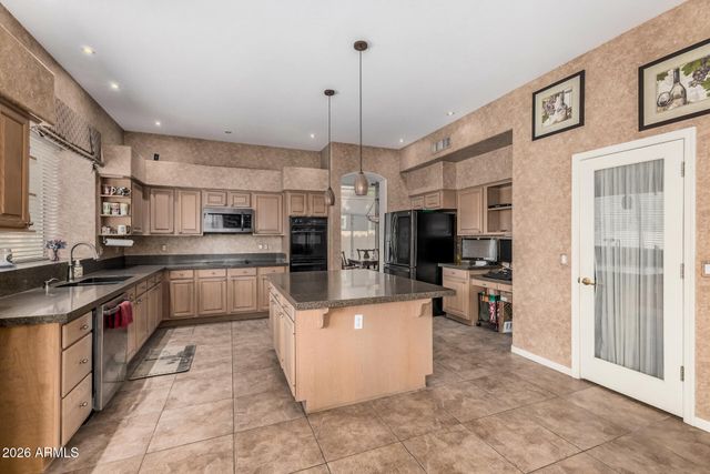 4554 W DETROIT Street, Chandler, AZ 85226