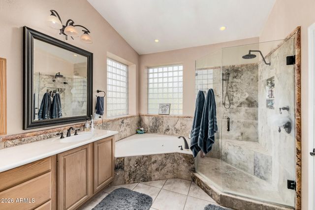 4554 W DETROIT Street, Chandler, AZ 85226