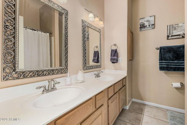 4554 W DETROIT Street, Chandler, AZ 85226