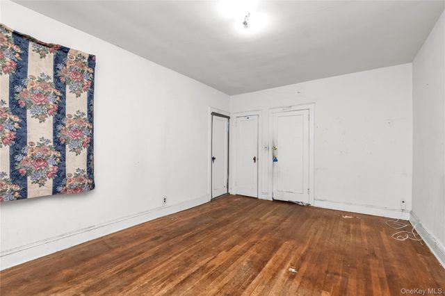 141 05 59th Avenue, Flushing, NY 11355