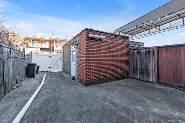 141 05 59th Avenue, Flushing, NY 11355