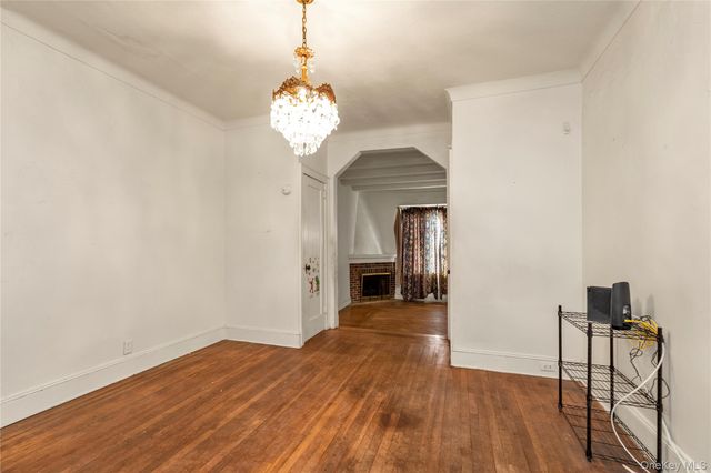 141 05 59th Avenue, Flushing, NY 11355