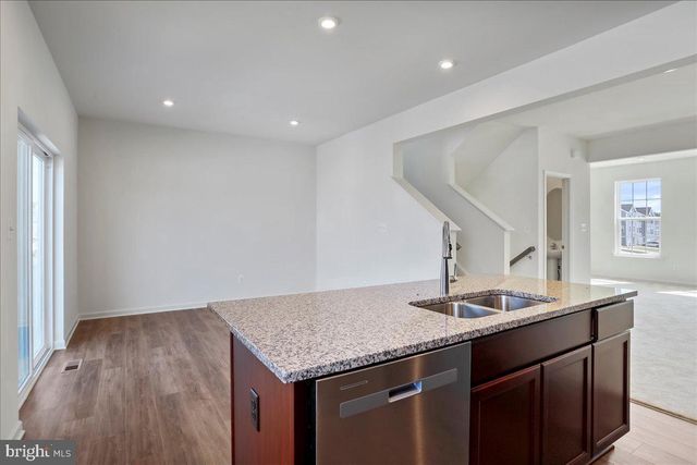 64 STAFFORD PL, Falling Waters, WV 25419
