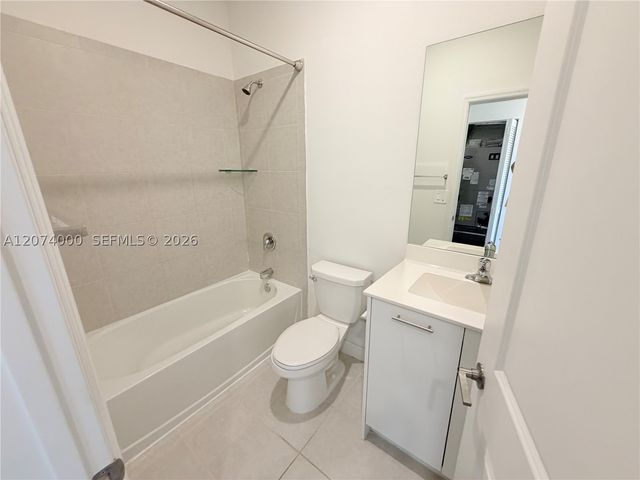 12432 NW 23rd Ct, Miami, FL 33167