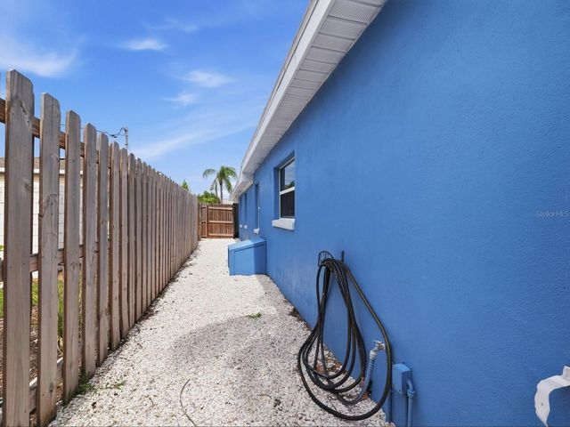 1207 1ST STREET, Indian Rocks Beach, FL 33785
