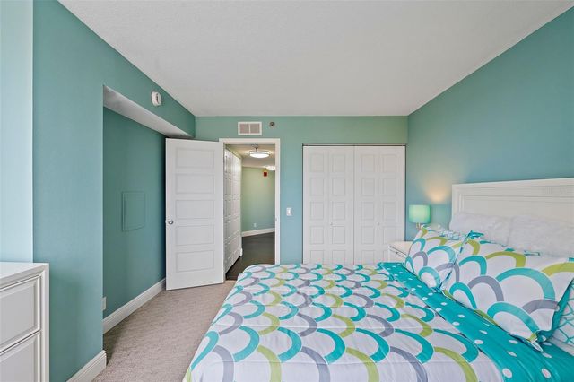 6372 PALMA DEL MAR BOULEVARD S 406, St Petersburg, FL 33715