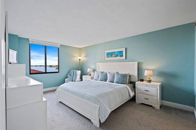 6372 PALMA DEL MAR BOULEVARD S 406, St Petersburg, FL 33715