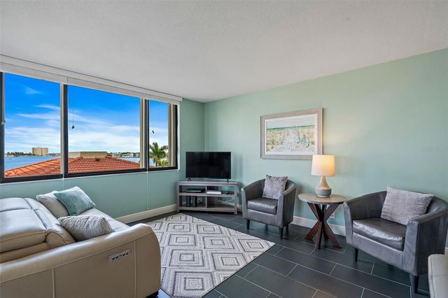 6372 PALMA DEL MAR BOULEVARD S 406, St Petersburg, FL 33715