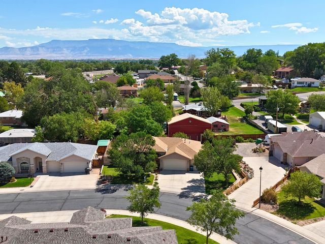 176 Country Ridge Road, Grand Junction, CO 81503