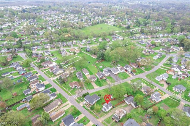 588 Jackson Street, Amherst, OH 44001
