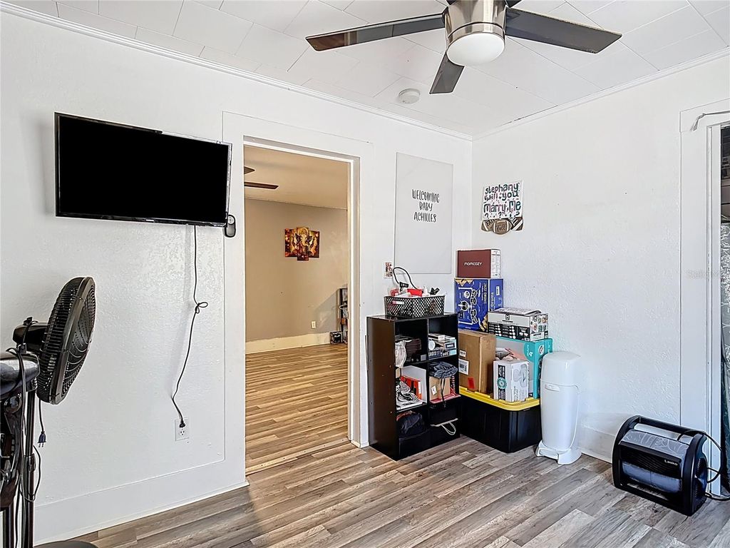 Image 11 of property listing at 823 MISSOURI AVENUE, St Cloud, FL 34769