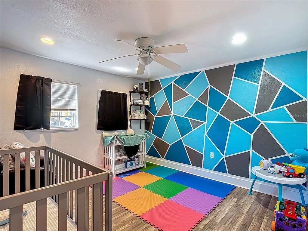 Image 19 of property listing at 823 MISSOURI AVENUE, St Cloud, FL 34769