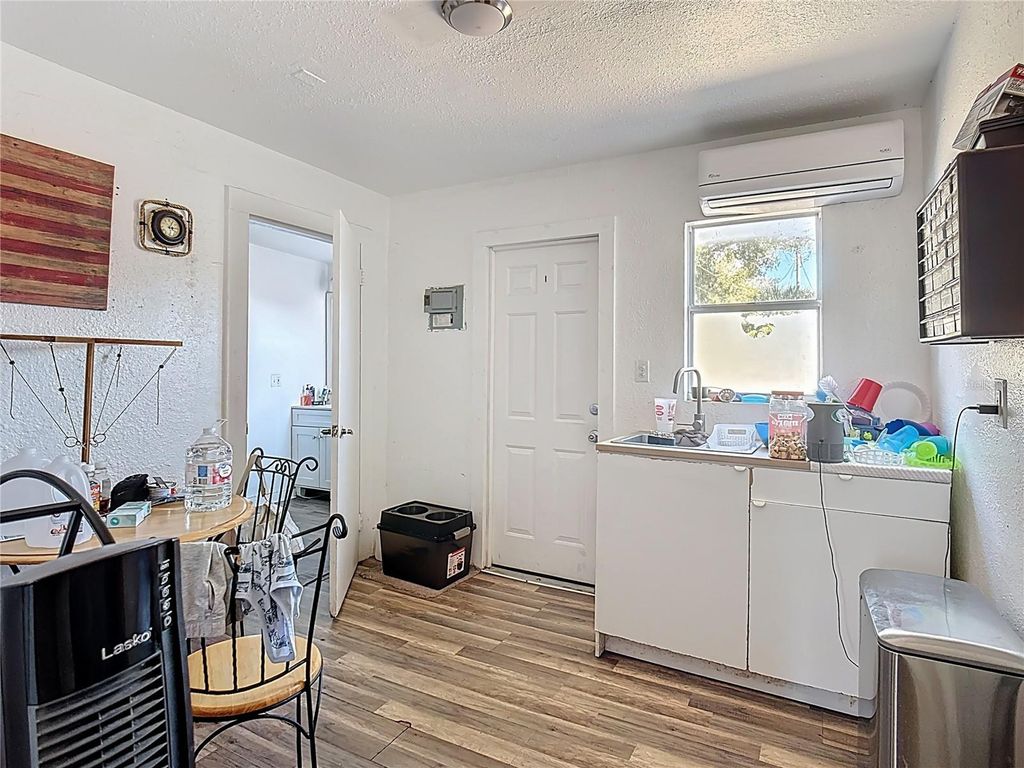 Image 24 of property listing at 823 MISSOURI AVENUE, St Cloud, FL 34769