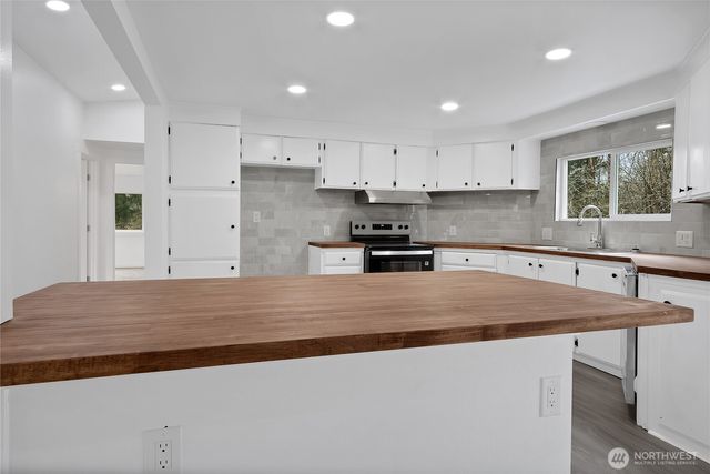 3722 Delphi Road SW, Olympia, WA 98512