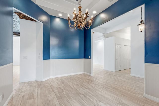 602 Fallbrook Ave, Clovis, CA 93611