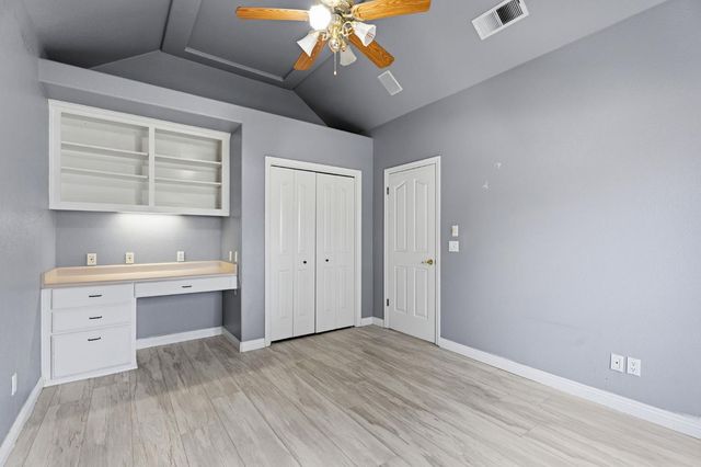 602 Fallbrook Ave, Clovis, CA 93611