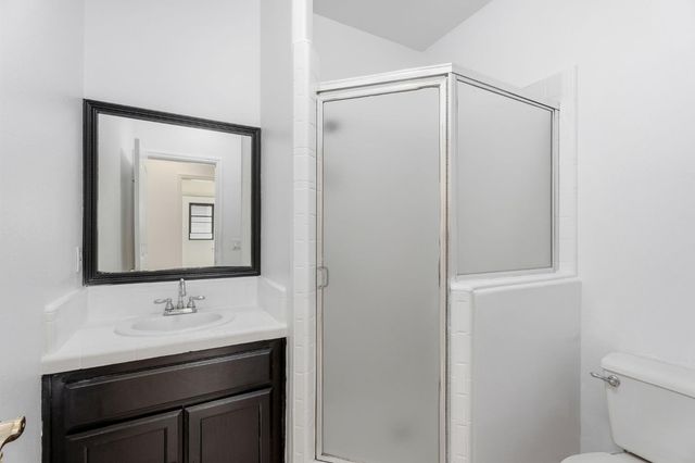 602 Fallbrook Ave, Clovis, CA 93611