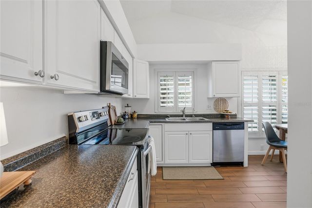 11106 WINDPOINT DRIVE W, Tampa, FL 33635