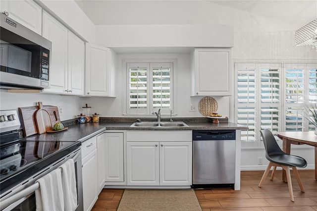 11106 WINDPOINT DRIVE W, Tampa, FL 33635