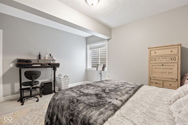 450 1st Avenue SE, Carmel, IN 46032