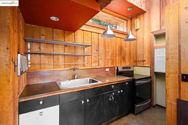 73 Mount Devon Rd, Carmel, CA 93923