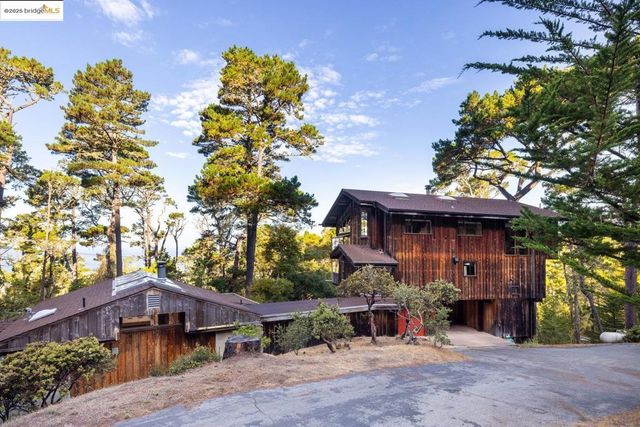 73 Mount Devon Rd, Carmel, CA 93923