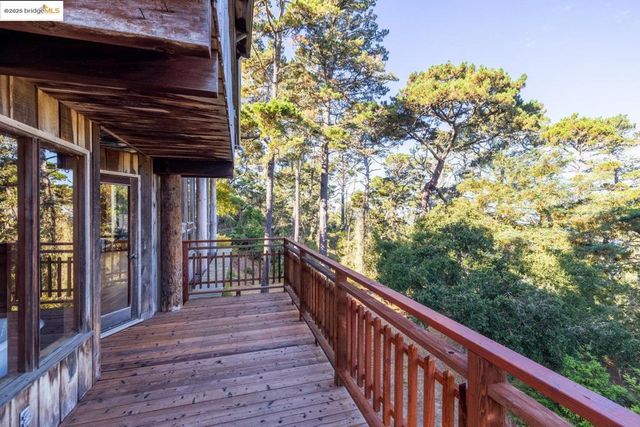 73 Mount Devon Rd, Carmel, CA 93923