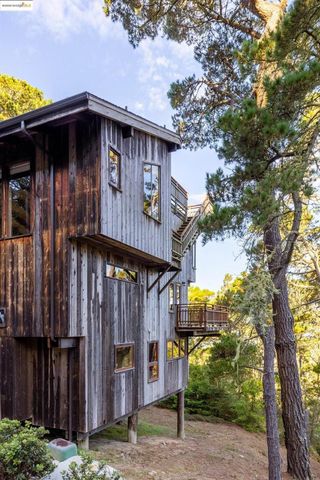 73 Mount Devon Rd, Carmel, CA 93923