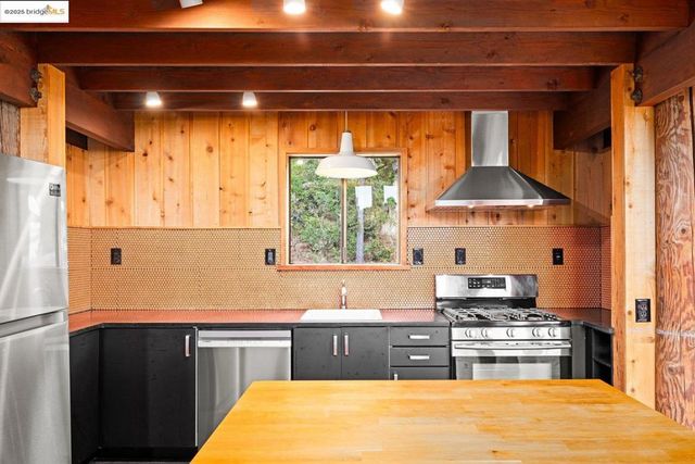 73 Mount Devon Rd, Carmel, CA 93923