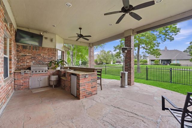 18703 Aquatic Drive, Humble, TX 77346