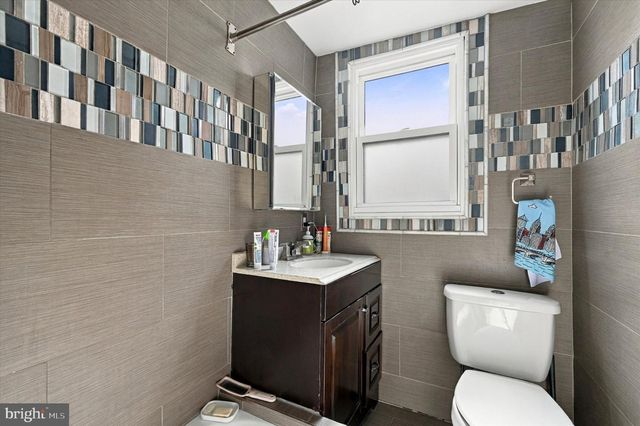 1931 S ISEMINGER ST, Philadelphia, PA 19148