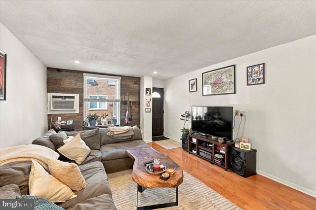 1931 S ISEMINGER ST, Philadelphia, PA 19148