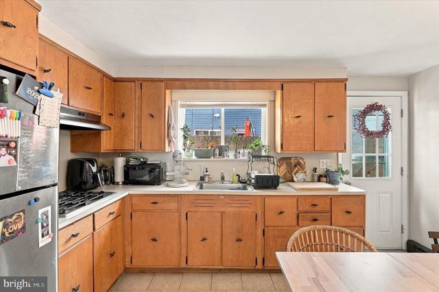 1931 S ISEMINGER ST, Philadelphia, PA 19148