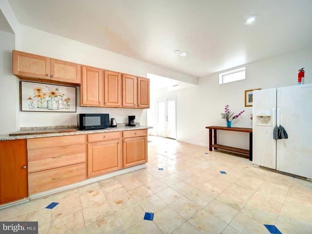 9205 FOREST GREENS DR, Lorton, VA 22079