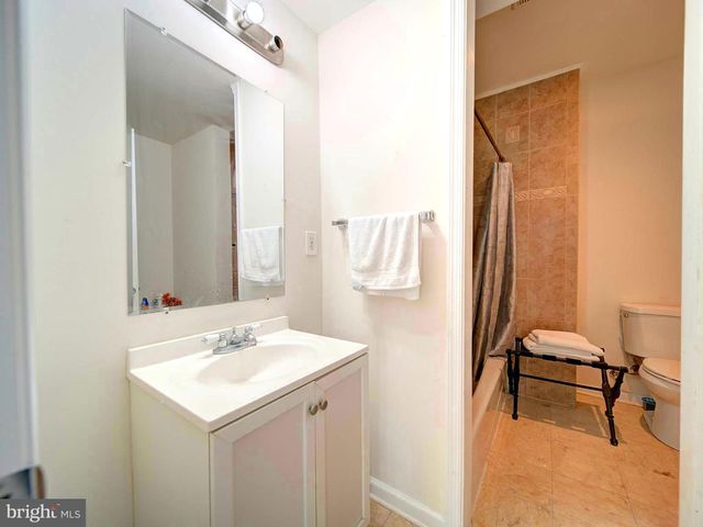 9205 FOREST GREENS DR, Lorton, VA 22079