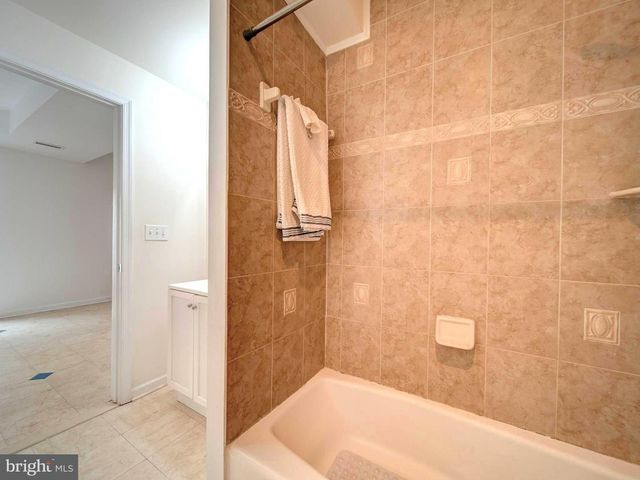 9205 FOREST GREENS DR, Lorton, VA 22079